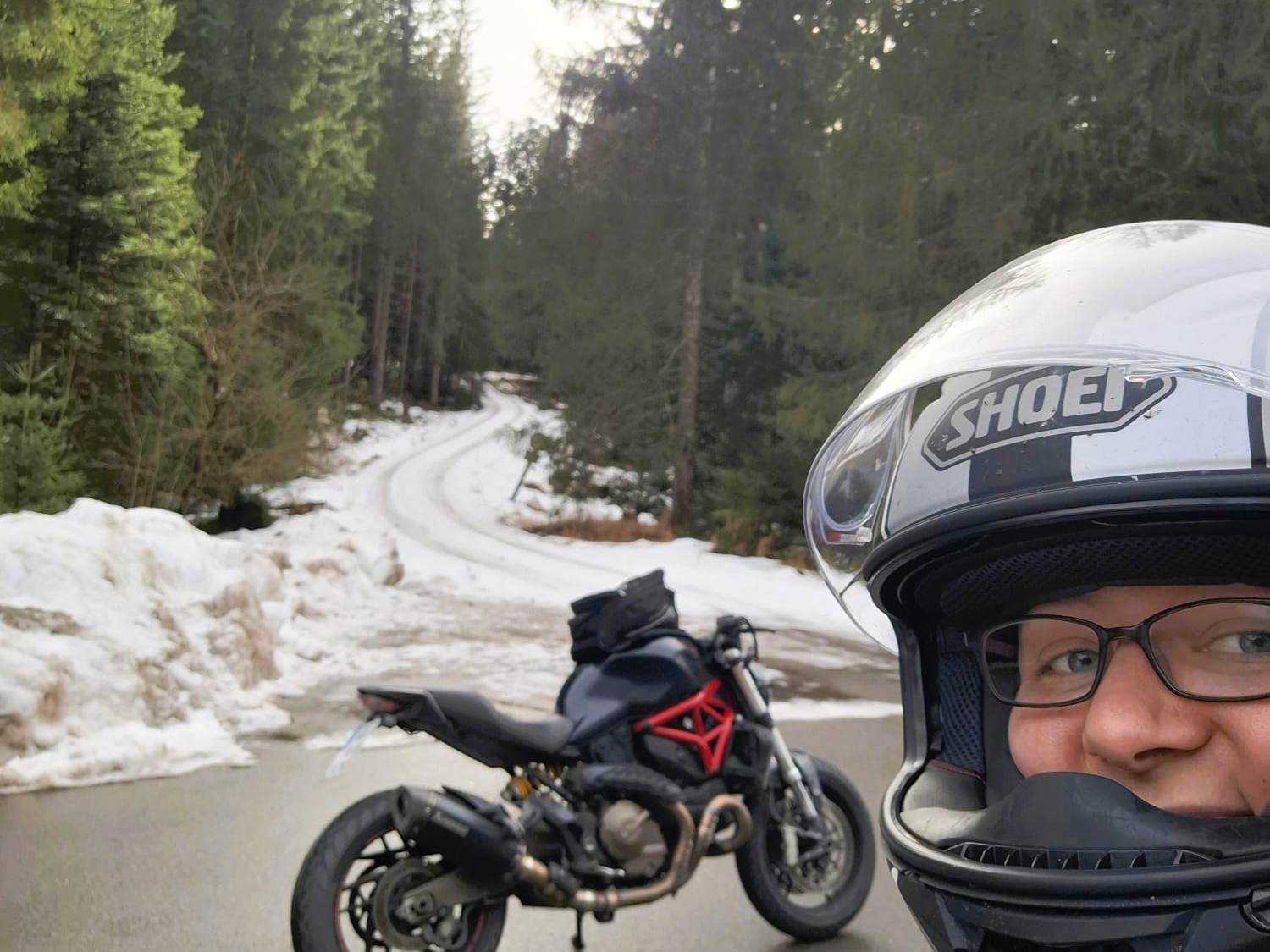 loeniehg with her Ducati Monster 821